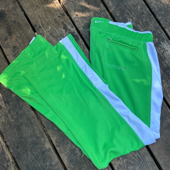 NIKE Green/White Wide Leg Snap Up Vintage Pants Size Medium Unisex - Picture 1 of 16